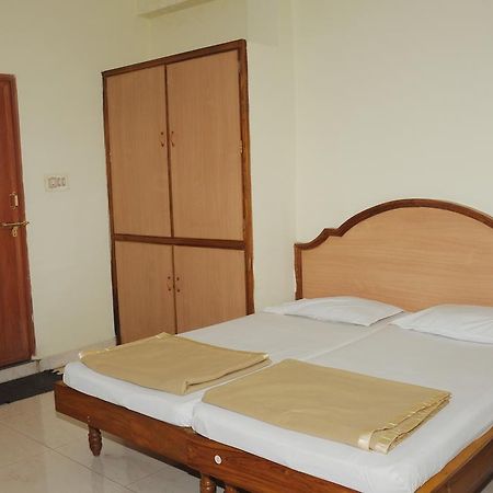 Hotel Agarala Residency 티루파티 외부 사진