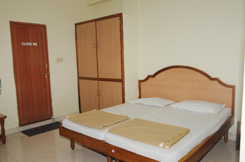 Hotel Agarala Residency 티루파티 외부 사진